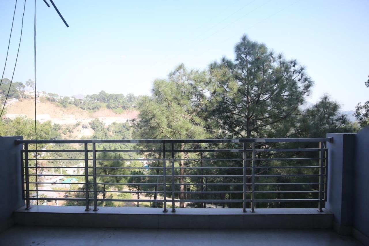 Sky Home Train View Kasauli Bagian luar foto