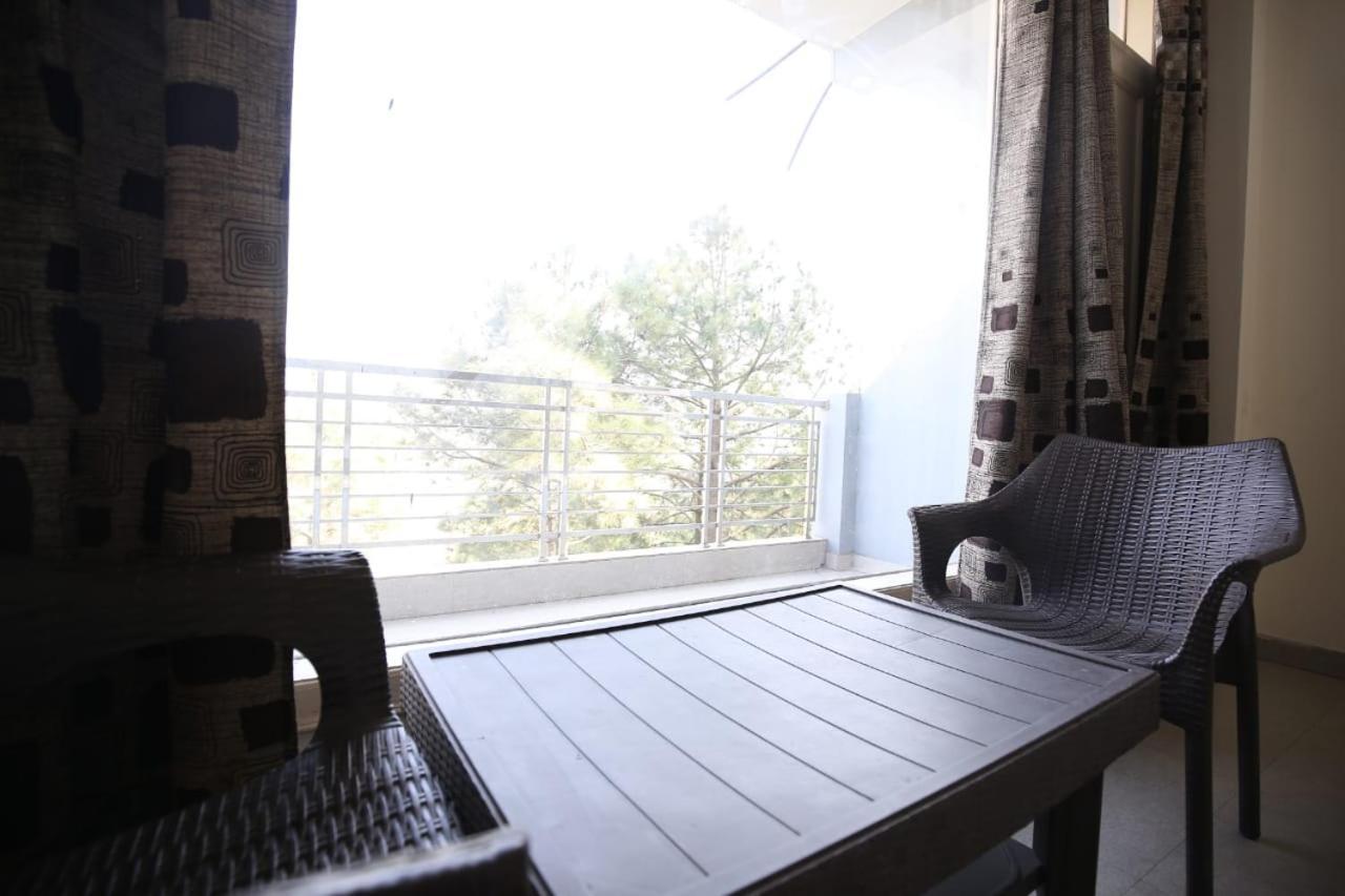 Sky Home Train View Kasauli Bagian luar foto